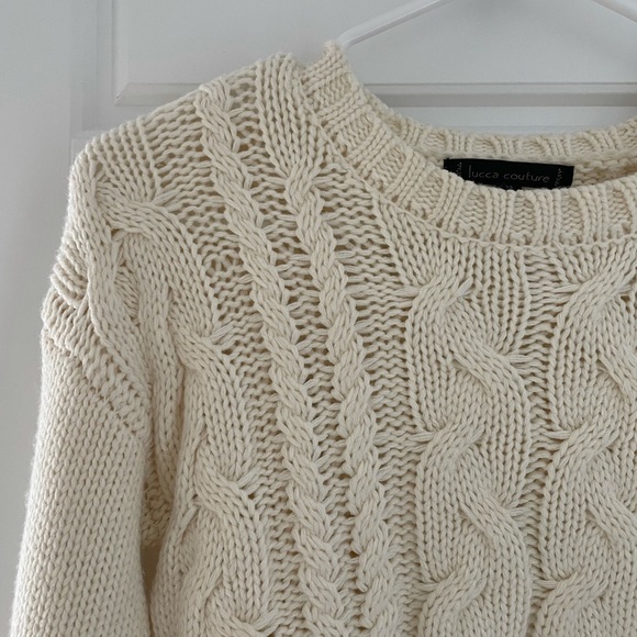 CROP UO WHITE SWEATER - Picture 3 of 7